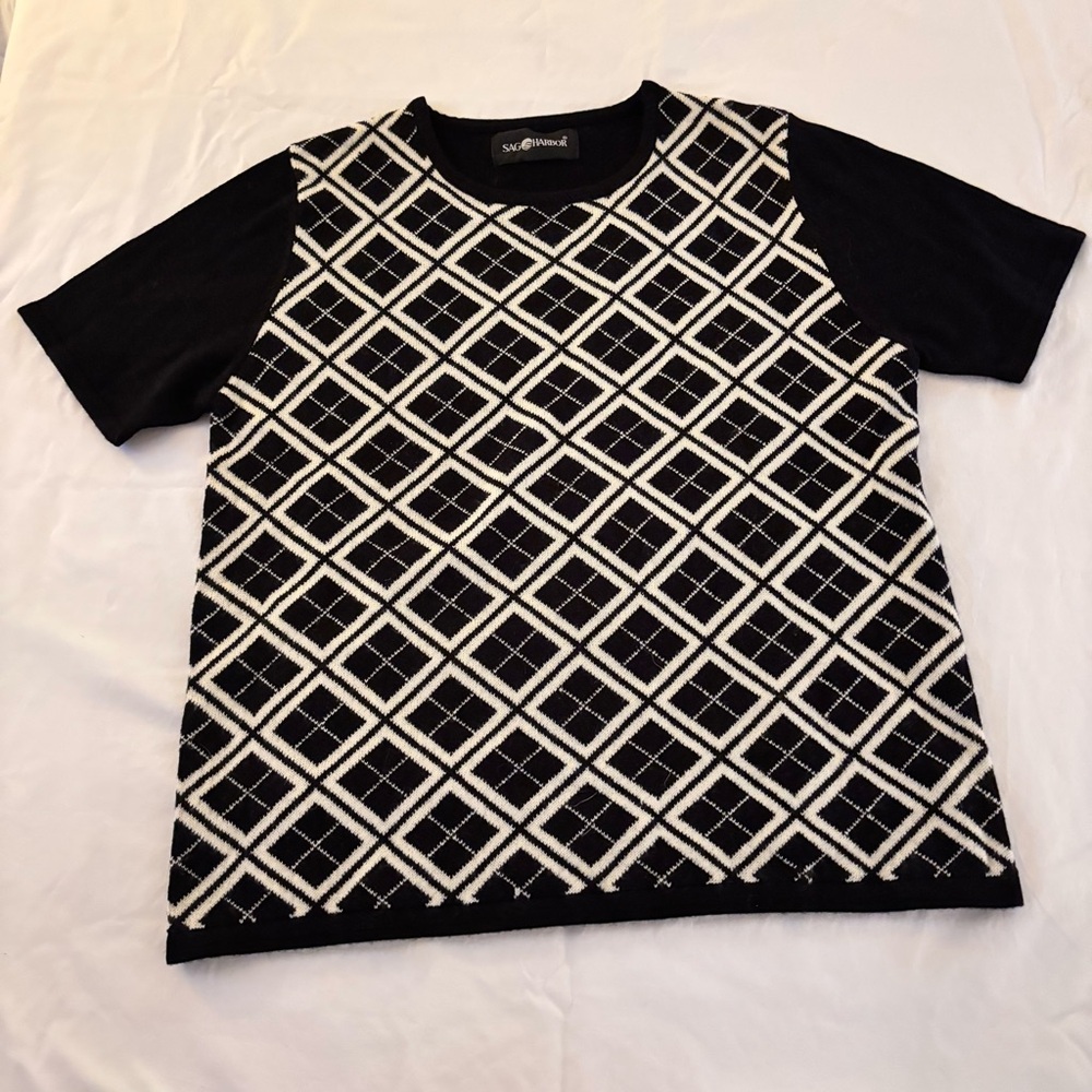 Vintage Sag Harbor Black and White Knit Top Size M